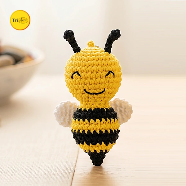 Receita de Amigurumi Chaveiro Abelinha - PDF Ilustrado